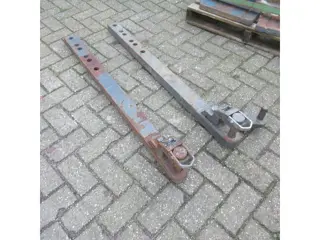 Ondertekhaak /  Treklat Massey Ferguson