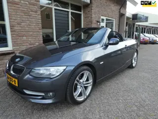 BMW 3-serie Cabrio 325i Leder / Navi