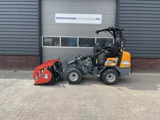 Te Huur boxer Pelikaanbak 140 cm voor giant/kubota wiellader