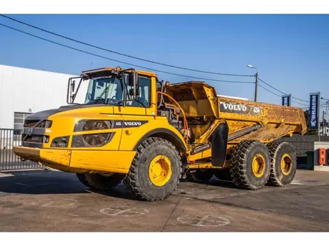 Volvo DUMPER A25G (bj 2015, automaat)