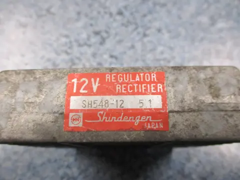 SPANNINGSREGELAAR Kawasaki GPZ 750 1984 - 1988