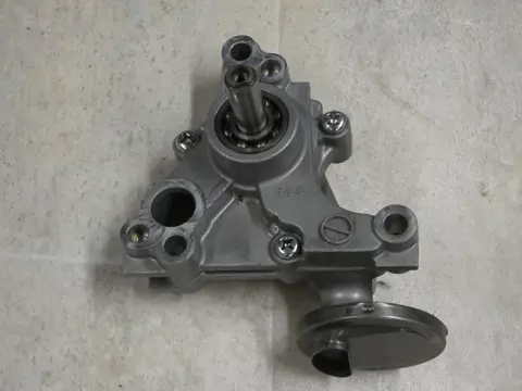 OLIEPOMP Suzuki DL 650 V Strom XTA 2017 - 2022