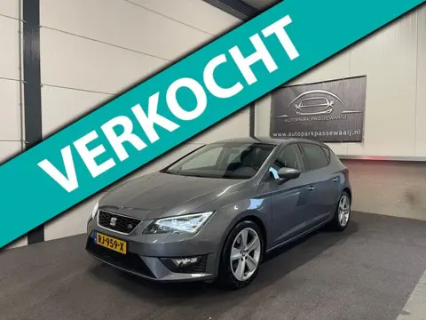 Seat Leon 1.4 EcoTSI FR Connect Automaat, Navigatie, Stoelverwarming, Sportstoelen.
