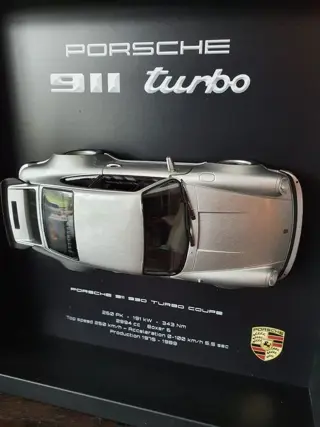 Decoratief object - 3D Framed Porsche 911 (930) TURBO -