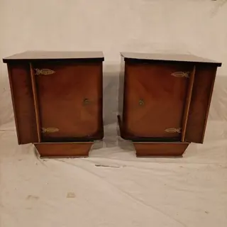 Ebanisti veneti - nachtkastje (2)