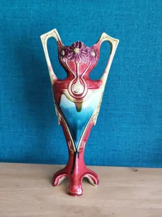 Attribuable à la faïencerie d'Onnaing - Vaas met art