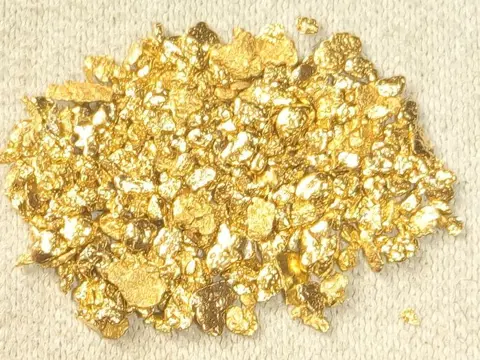 Goudklompjes - Alaska Goud nuggets - 0.73 g