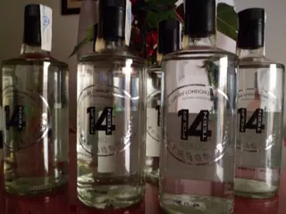 Antonio Muruve 2017 6 years old - Gin 14 Botanik - 70cl - 6