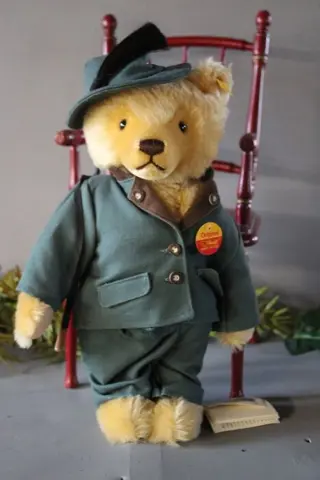 Steiff - Vintage - EAN 028502 - Teddybeer Jager - 1990-1999