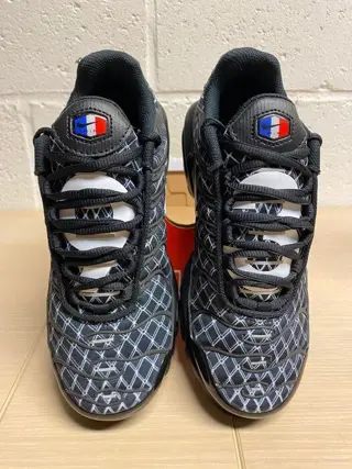 Nike - Air Max Plus TN PARIS 9.3 France P36,5 - Sneakers -