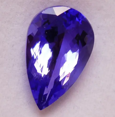 Tanzaniet - 5.42 ct