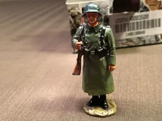 King &amp; Country - WW2 - WS094 - Figuur/beeld Standing