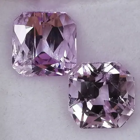 2 pcsKunziet - 9.93 ct