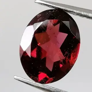 Hessoniet Granaat - 2.03 ct