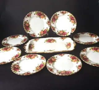 Royal Albert - Cake schaal &amp; 8 gebaksbordjes "Old