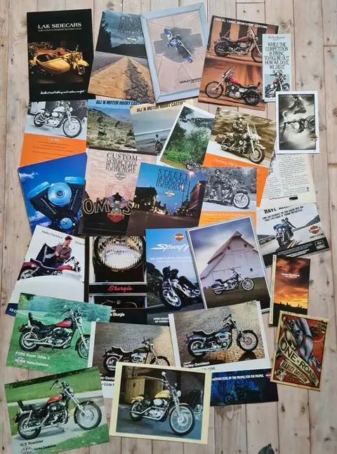 Brochures/catalogi - Harley Davidson Brochures (22) en
