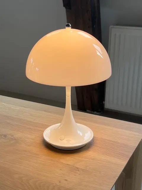 Verner Panton - Louis Poulsen - Tafellamp (1) - Panthella