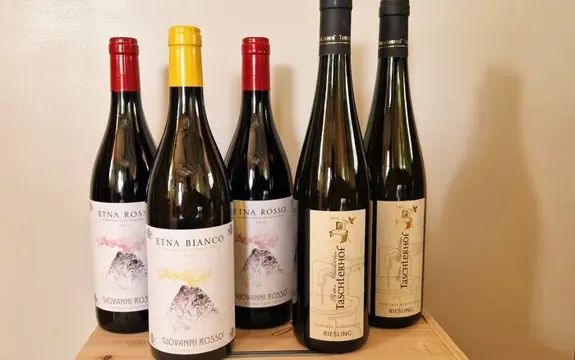 Giovanni Rosso: Etna Rosso 2017 x2, Etna Bianco 2020 &amp;