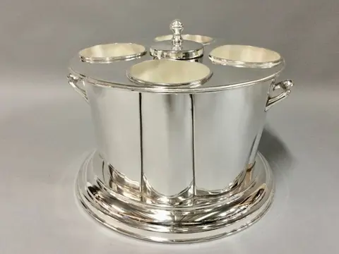 Silver-Plated, round wine cooler with ice-compartment in