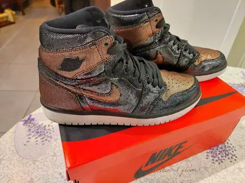 Air Jordan - 1 HI OG Fearless - Sneakers - Maat: Schoenen /