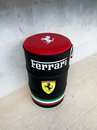 Decoratief object - Ferrari themed barrel chair - PK Werks