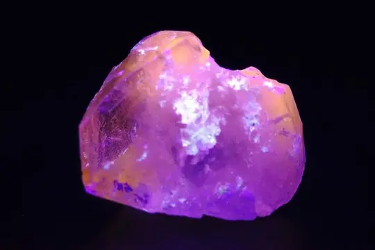 ENORME zeer zeldzame Bicolor TOPAZ kristal - extra vorm van