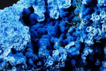 SHATTUCKITE fluweel blauw Bothryodaal Kristal - 48×42×33 mm