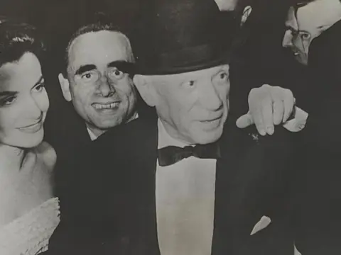 Press Agency. - Pablo Picasso at the Cannes Film Festival