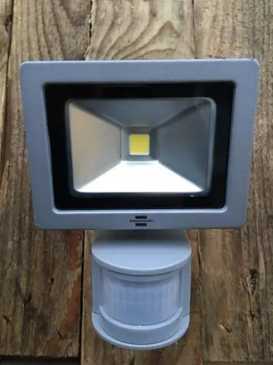 Led lamp met bewegingsmelder + chip , tuin , lamp