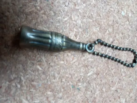 Sleutelhanger: Cola flesje