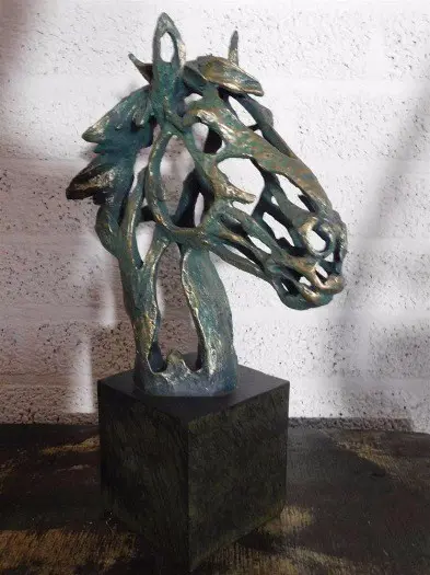 Paardenhoofd uit polystone,paard