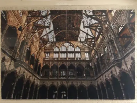 Schilderij op aluminium, oude beurs in antwerpen