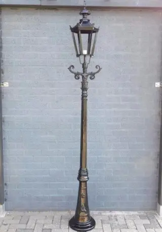 Lantaarn ,tuinlantaarn