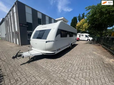 Hobby MAXIA 595 KML NIEUW kmfe full opties mover luifel