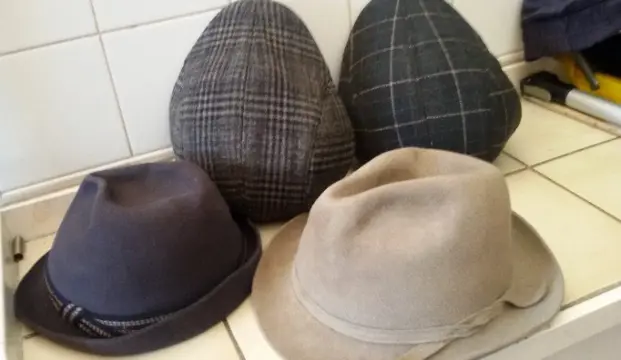 HEREN NAJAAR-WINTER HOEDEN EN PETTEN M-58-59