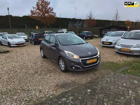 Peugeot 208 1.2 PureTech Blue Lion zeer lux.s nav radio cd airco