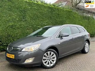 Opel Astra Sports Tourer 1.4 Turbo Cosmo /CRUISE/PDC/CLIMA/LEER/RIJDTNIEUW!/