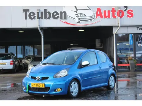 Toyota Aygo 1.0-12V Dynamic Blue Airco, Elektrische ramen, Auto is verlaagd!