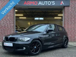 BMW 1-serie 116I M-Pakket | Navi | Black on Black | Rijklaar