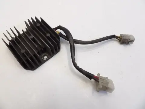 SPANNINGSREGELAAR Honda XBR 500 1985 - 1988
