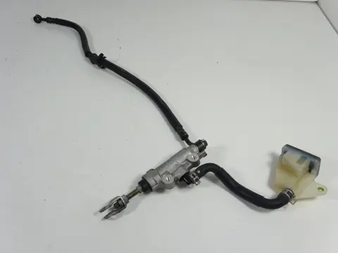 REMPOMP ACHTER Suzuki GSR 600 2006 - 2009