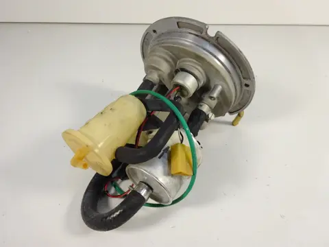 BRANDSTOFPOMP Ducati ST2 1997 - 2003