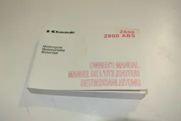 INSTRUCTIEBOEKJE Kawasaki Z 800 2013 - 2014