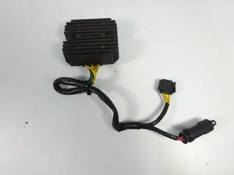 SPANNINGSREGELAAR BMW F 800 R 2009 - 2014