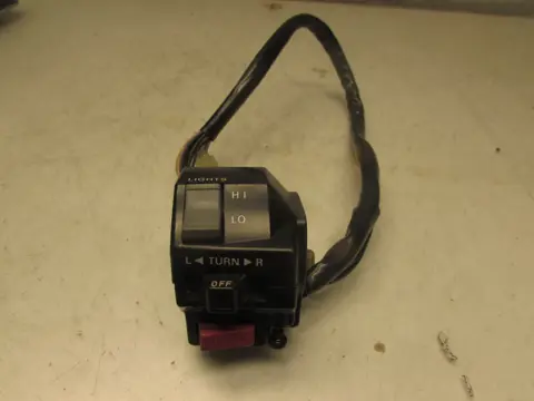 STUURSCHAKELAAR LINKS Yamaha V max 1987 - 2002