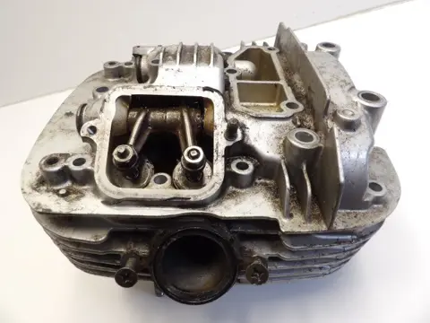 CILINDERKOP Suzuki VS 700 Intruder 1985 - 1991