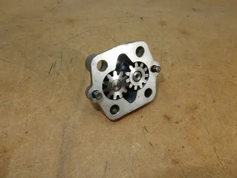 OLIEPOMP Moto Guzzi California 2 1982 - 1985