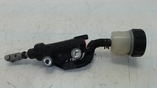 REMPOMP ACHTER Yamaha YZF R1 2007 - 2008