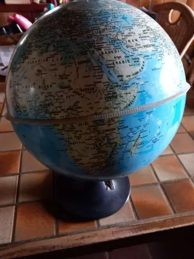 GLOBE, zonder licht