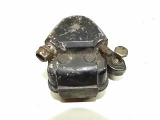 REMKLAUW LINKS VOOR Suzuki GS 400 E 1970 - 1979